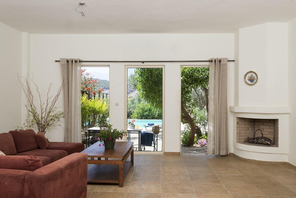 Istron Maisonettes With Private Pool מראה חיצוני תמונה